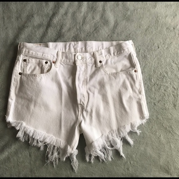 VTG Levi 501 White High Waist Short Cut Offs - Picture 1 of 8